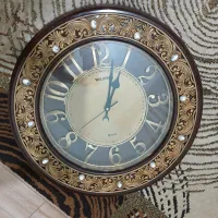 ساعت دیواری