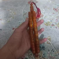 تسبیح کهربا پرچمی