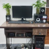 کامپیوتر رومیزی