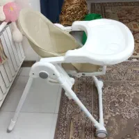 صندلی غذا نو و تمیز
