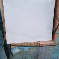 فروش مستقیم کاشی و سرامیک از انبار