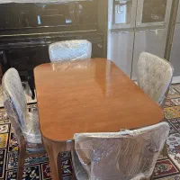 میز ناهارخوری چهار نفره چوبی در حد نو