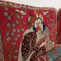 یک جفت پشتی دست بافت