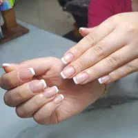 کاشت و ترمیم ناخن