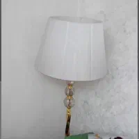 آباژور نو ایستاده