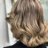 اصلاح وابرو .رنگ ولایت.شنیون.براشینگ.موخوره گیری