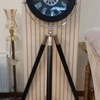 ساعت ایستاده موتورکره ایی