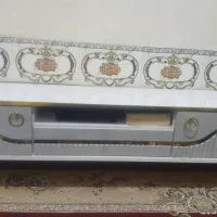 زیر تلویزیونی در حد نو