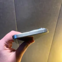 اپل iPhone 15 Pro Max با حافظهٔ ۲۵۶ گیگابایت