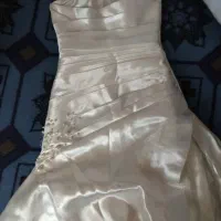 لباس عروس سایز ۴۲ برند ترکیه فقط ۵ تومن