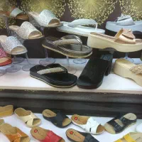 حراج کفش و صندل زنانه و دخترانه