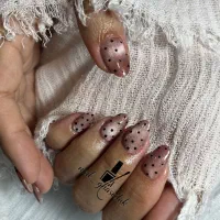 کاشت ناخن