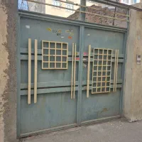 درب حیاط ورودی