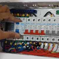 برقکاری ساختمان واجرای لاین نوری