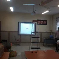 ویدئوپرژکتور و پرده نمایش|تلویزیون و پروژکتور|لاهیجان, انقلاب|دیوار