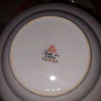 یک تعداد ظروف قدیمی گل سرخی|کلکسیون اشیاء عتیقه|کرج, آق تپه|دیوار