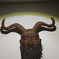 مجسمه دستساز