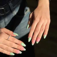 اف ویژه سالن ملورین خدمات ناخن و اسپا وموخوره