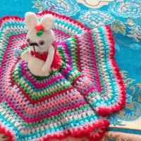 عروسک|اسباب‌بازی بچه|نیشابور, کریم آباد|دیوار