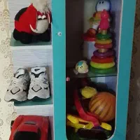 کمد کودک درحد نو فقط شیشه جلوش نیست