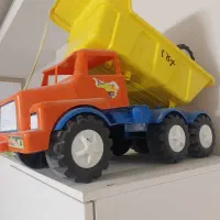 کامیون اسباب بازی بزرگ