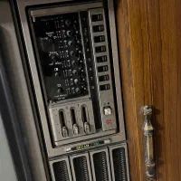 تلویزیون کمدی ناسیونال (رنگی)|کلکسیون اشیاء عتیقه|بابل, |دیوار