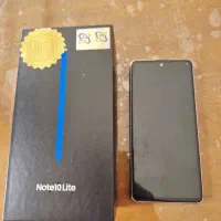 گوشی سامسونگ نوت ۱۰ همراه با قلم