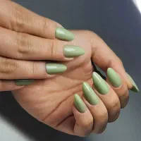 کاشت ناخون