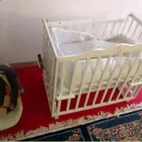 تخت گهواره ای نوزاد با کریر ۱۵۰۰
