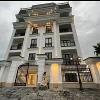 لوکس-ترین-اپارتمان-چهارباغ-بالا