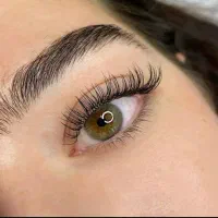 لیفت مژه و ابرو و کاشت مژه