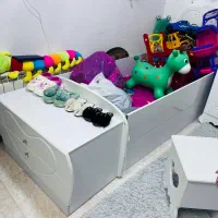 تختخواب و میز آرایش و کمد عروسک و کمد لباس|تخت و سرویس خواب|دابودشت, |دیوار