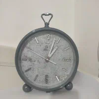 ساعت کاملا نو نو