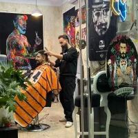 به  یک آرایشگر ماهر نیازمندیم