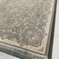 فرش طرح افشان گل ریز رنگ کرم