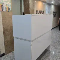 میز پیشخون دار