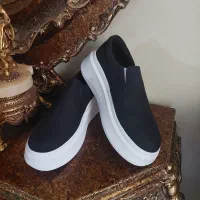 کفش آکبند