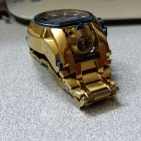 ساعت سوئیسی|ساعت|ری, شهادت|دیوار