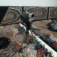 دروبین فیلمبرداری همراه با سه پایه|دوربین عکاسی و فیلم‌برداری|سردشت, |دیوار