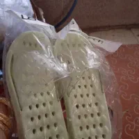 ۱۰۰ عدد دمپایی پنج کارتن ۲۰ تایی