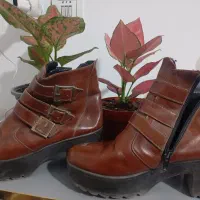 نیم بوت سایز ۴۰|کیف، کفش، کمربند|زابل, |دیوار