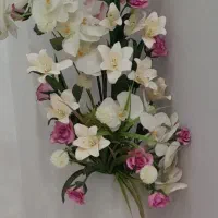 گل و گلدان