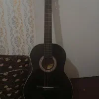 گیتار کلاسیک دیاموند نو با کیفش