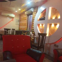 نیرو آشپز خانم وسالن کار  خانم