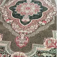 یک فرش 700شانه نخی نو بفروش میرسد قیمت 8میلیون