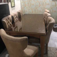 میز ناهار خوری چوب و ۸ عد صندلی