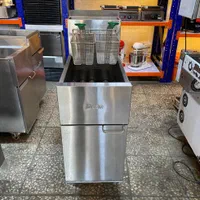 سرخ کن دین آمریکایی