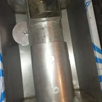 آبگیری انگور با دستگاه منگنه پرسی