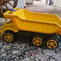 کامیون بزرگ|اسباب‌بازی بچه|رباط‌کریم, مسکن مهر آبشناسان|دیوار