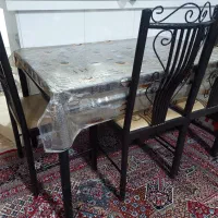 صندلی و میز ناهار خوری فلزی